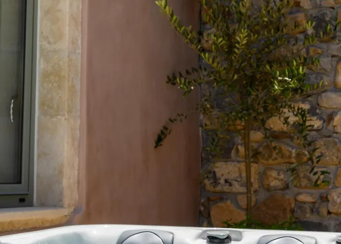 Casa Lotzeta In Piskopiano - 3bd Relaxing - Private Jacuzzi * 赫索尼索斯